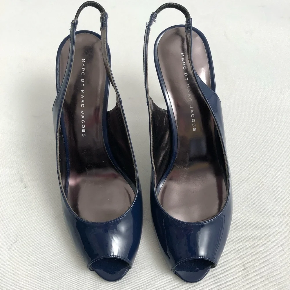 Marc by Marc Jacobs navy patent leather sling back shoes
